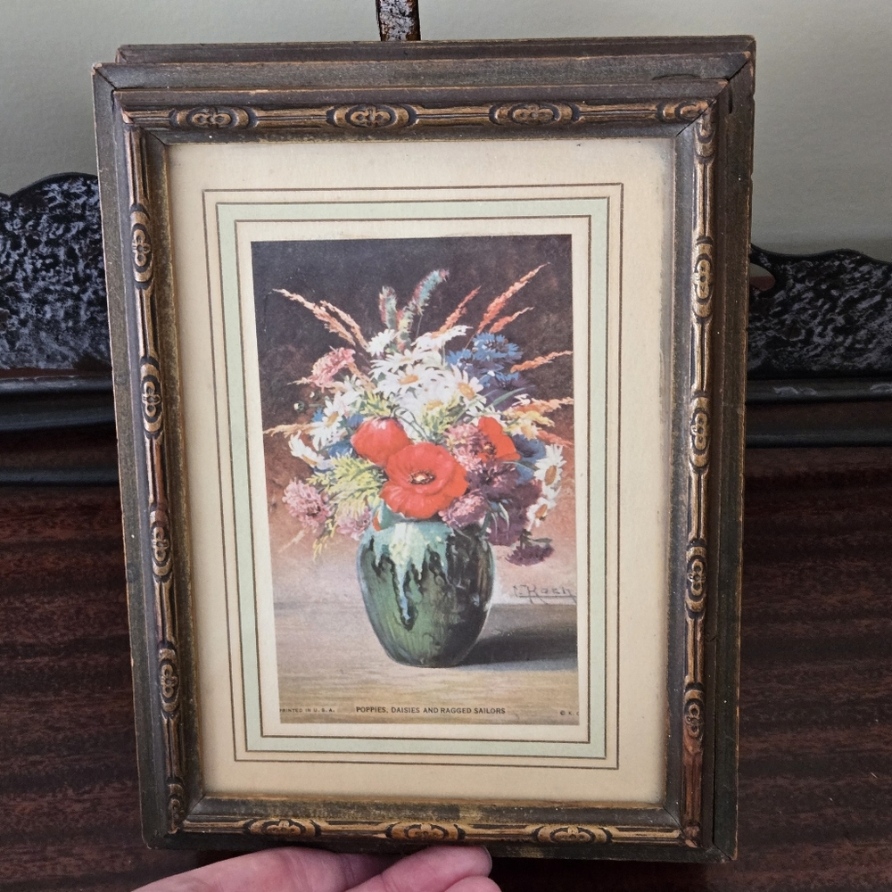 ⭐ Antique Carved Wooden Box – 1923 Koch Floral Print – Ornnate Vintage Decor